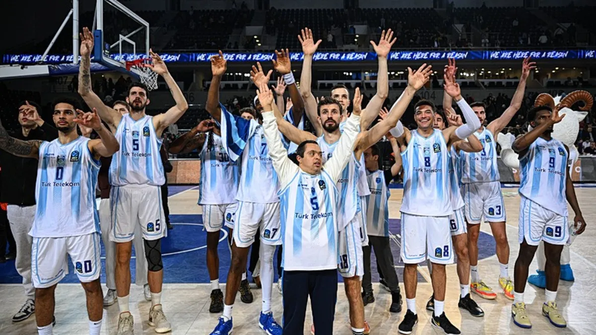 Türk Telekom 8'li final turunda! NINERS Chemnitz'i mağlup ettiler