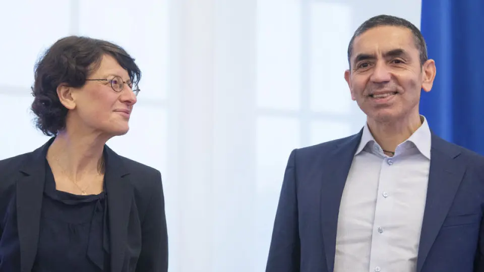 Uğur Şahin ve Özlem Türeci BioNTech yönetiminden ayrılıyor