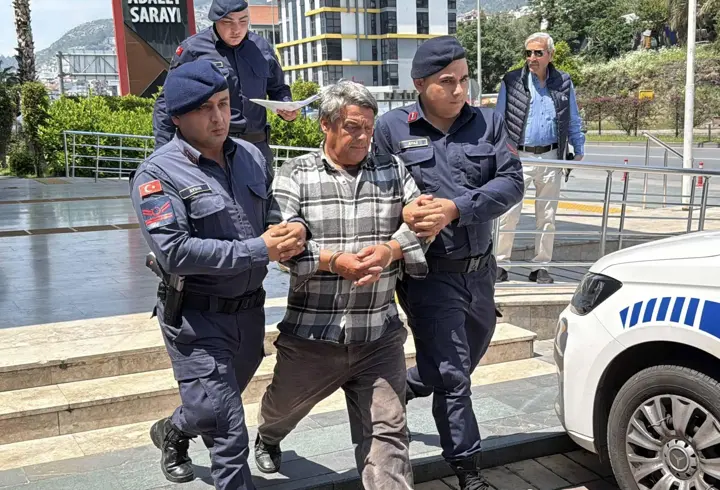 Koyuna kalın iple vurup, defalarca tekmeleyen şüpheli tutuklandı (2)