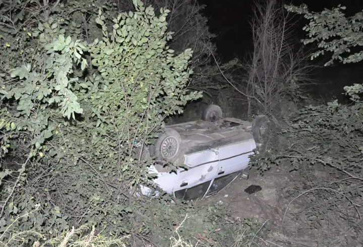 Yozgat'ta otomobilin şarampole devrilmesi sonucu 4 kişi yaralandı