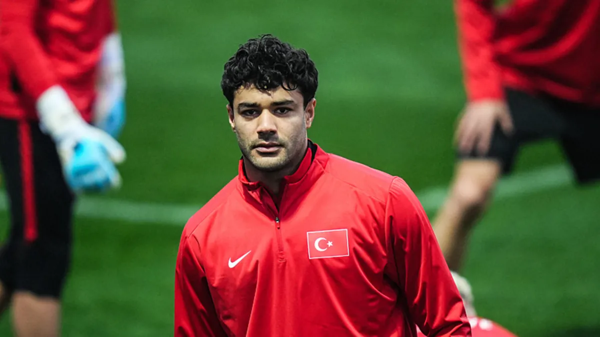 Galatasaray'dan Ozan Kabak hamlesi! Yuvaya geri dönüyor