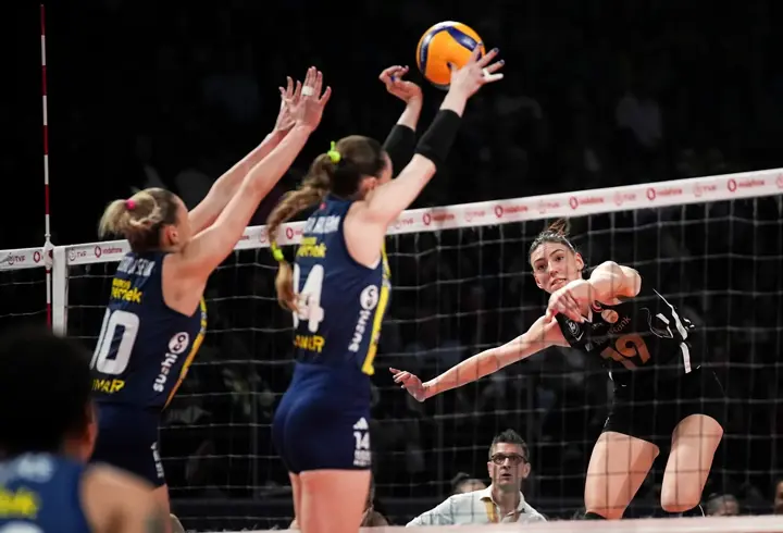 Voleybol Sultanlar Ligi'nde şampiyonluk günü