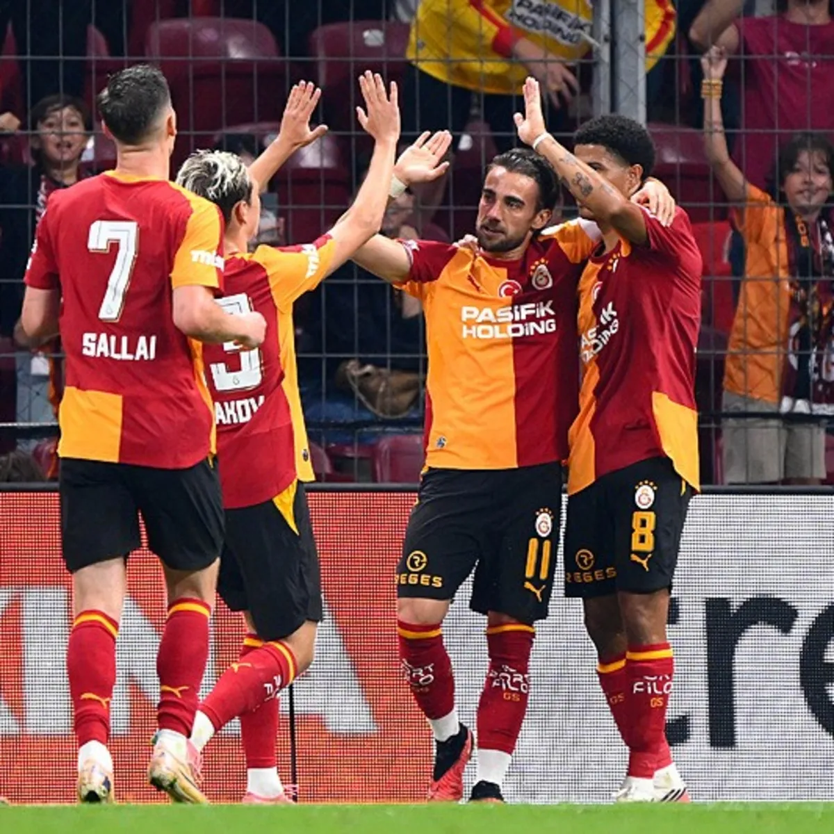 Galatasaray evinde Göztepe'yi mağlup etti!