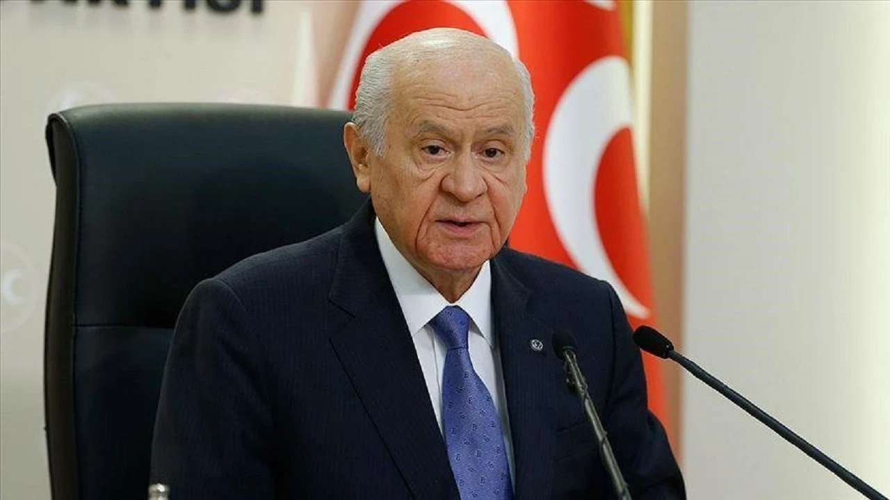 Bahçeli'den Cumhurbaşkanı Erdoğan'a tebrik telefonu
