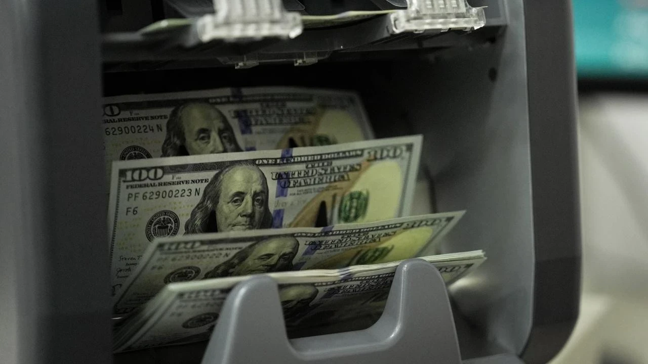 Türkiye'nin Net Uluslararası Yatırım Açığı 364,5 Milyar Dolara Geriledi
