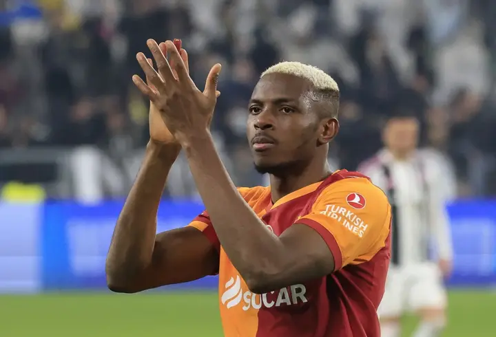 Victor Osimhen, Şampiyonlar Ligi'nde haftanın oyuncusu ödülüne aday gösterildi