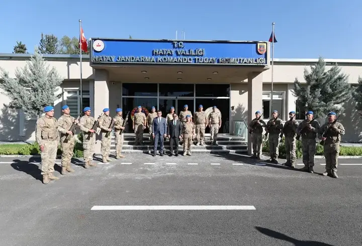 Hatay Valisi Masatlı, Komando Tugay Komutanı Karaca'yı ziyaret etti