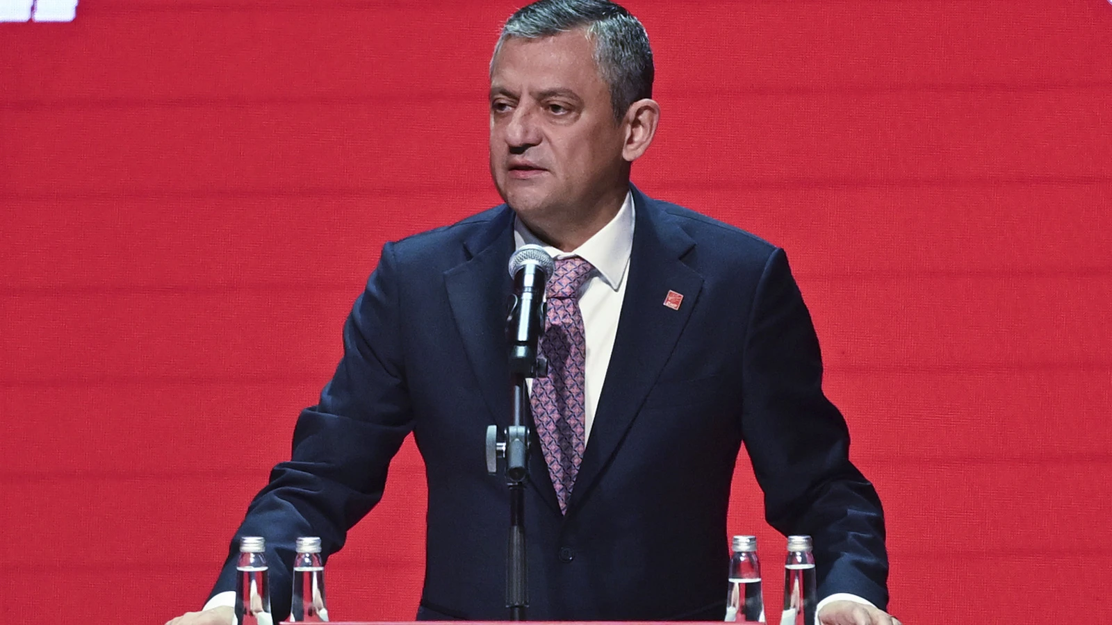 CHP lideri Özel: Bu düzeni değiştirene kadar durmayacağız