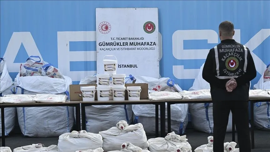 Gümrükler Muhafaza ekipleri üç ilde 1 ton 65 kilogram esrar ele geçirdi