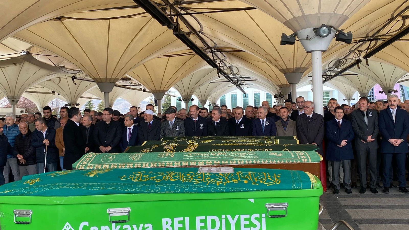 MHP'li Yurdakul'un acı günü: Babası toprağa verildi