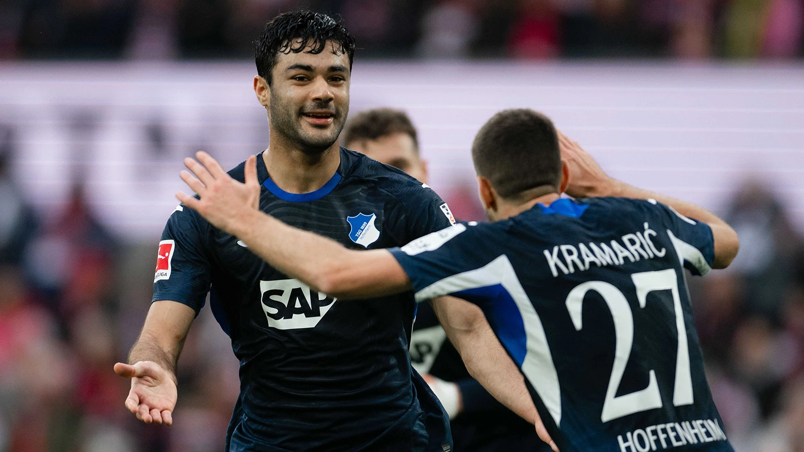 Milli futbolcu Ozan Kabak için Avrupa devleri pusuda bekliyor