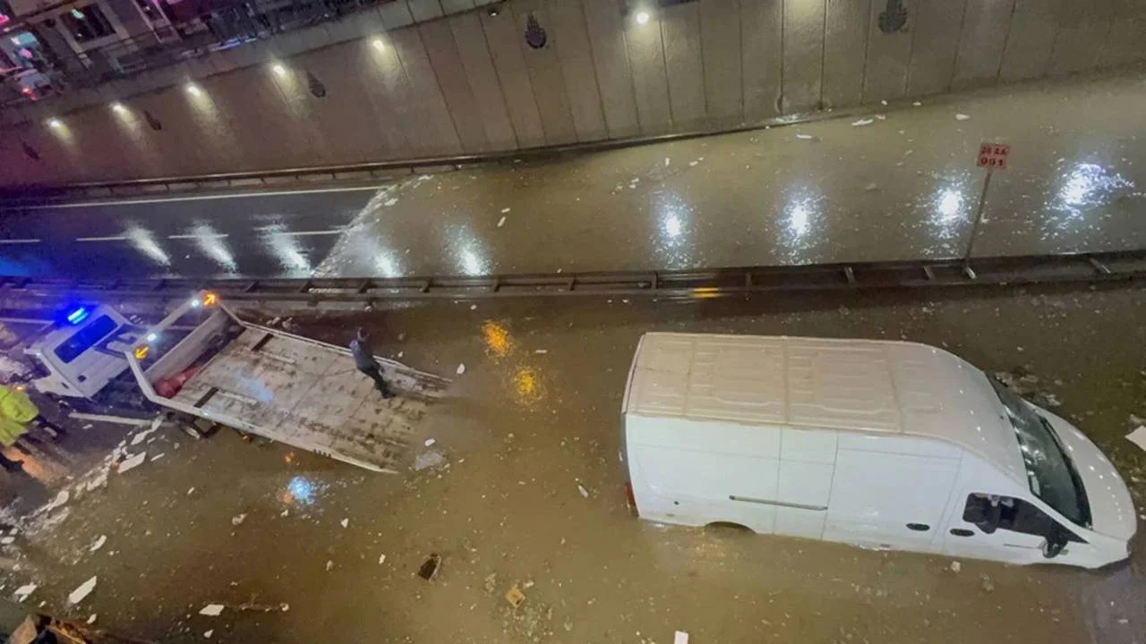 İstanbul'da Sel Felaketi: Can Kaybı 4'e Yükseldi