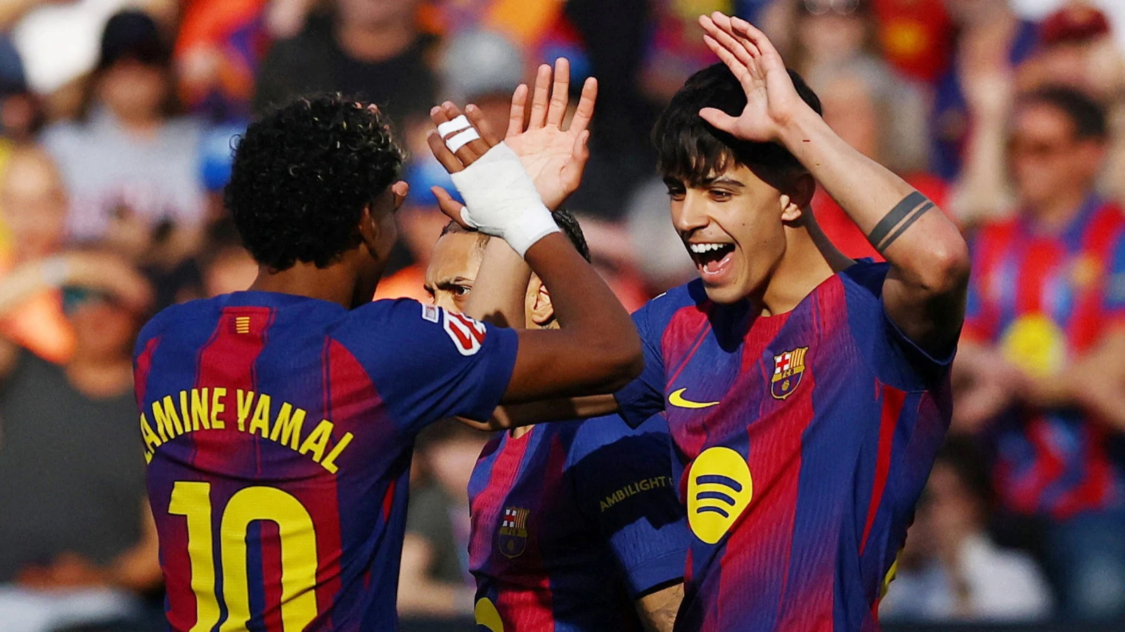 Barcelona, La Liga'da liderliği 3 golle aldı