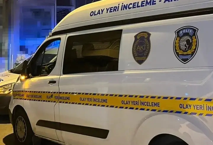 112'yi arayıp yardım isteyen emekli astsubay evinde ölü bulundu