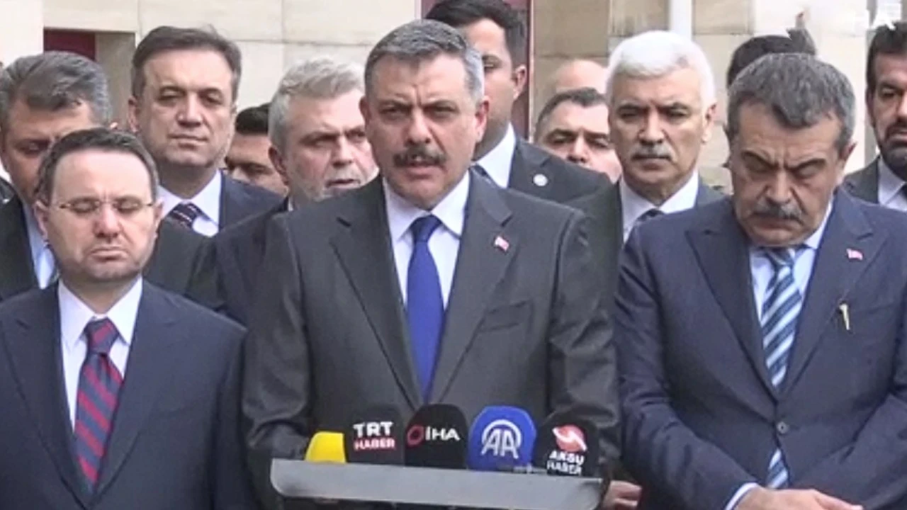 Kahramanmaraş'ta can kaybı yükseldi! 4 bakan bölgede