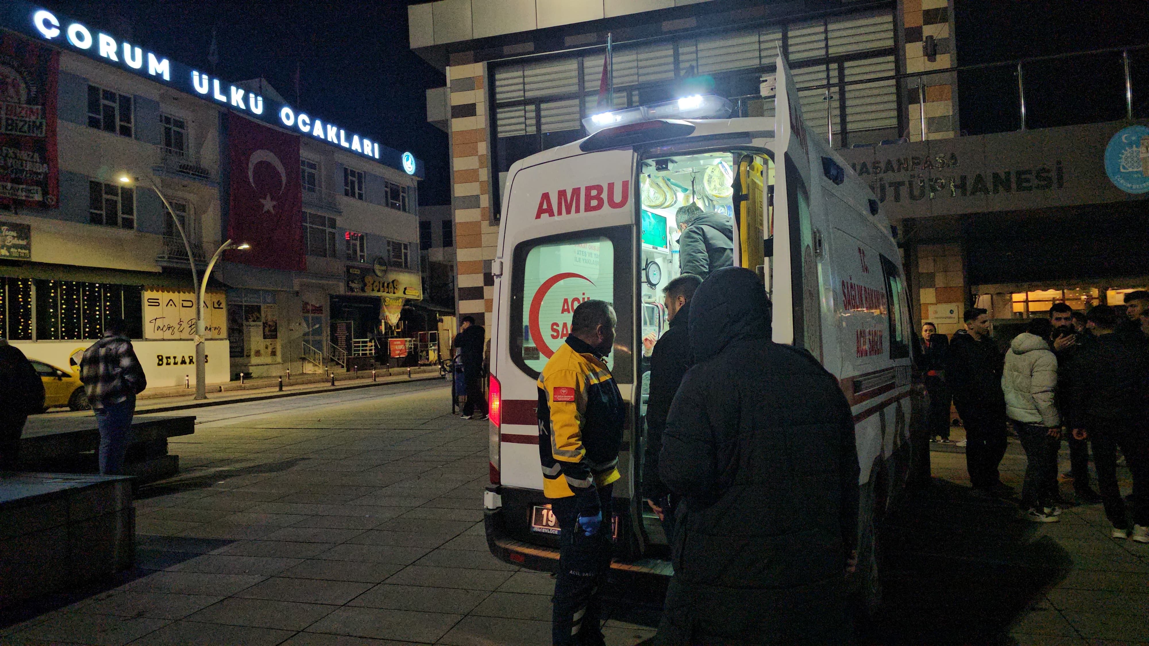 Çorum’da bıçaklı saldırı: 18 yaşındaki genç yaralandı