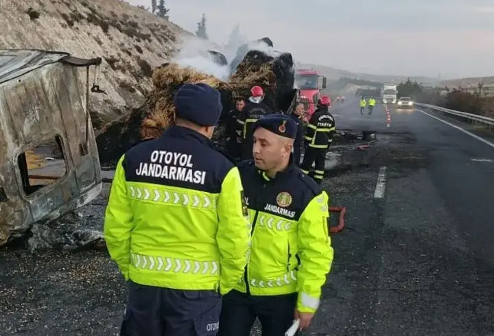 Şanlıurfa’da aynı istikamette giden iki TIR çarpıştı: 1 ölü