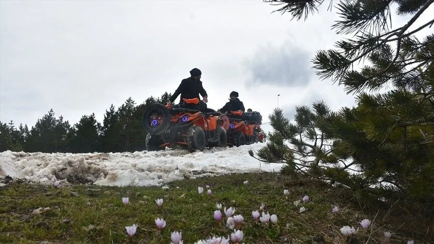 Zigana Dağı safari yapmak isteyenleri ağırlıyor
