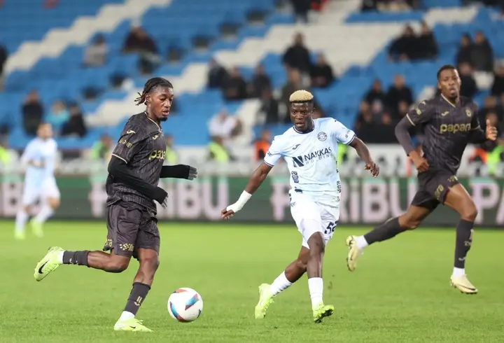 Trabzonspor ve Adana Demirspor Süper Lig'de 38. Randevuda
