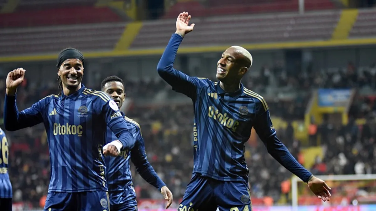 Fenerbahçe deplasmanda Zecorner Kayserispor'u farklı geçti!