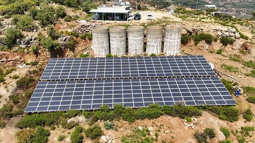 Antalya'da tropikal meyve bahçelerine kurulan GES enerji maliyetlerini düşürdü