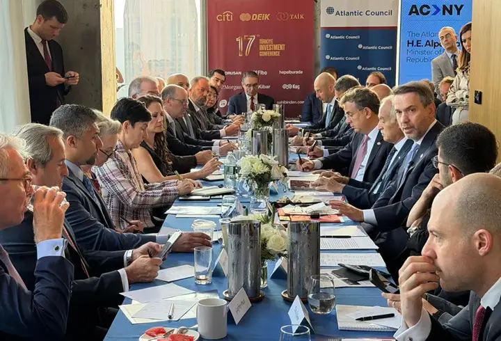 Enerji ve Tabii Kaynaklar Bakanı Bayraktar’dan yatırım çağrısı