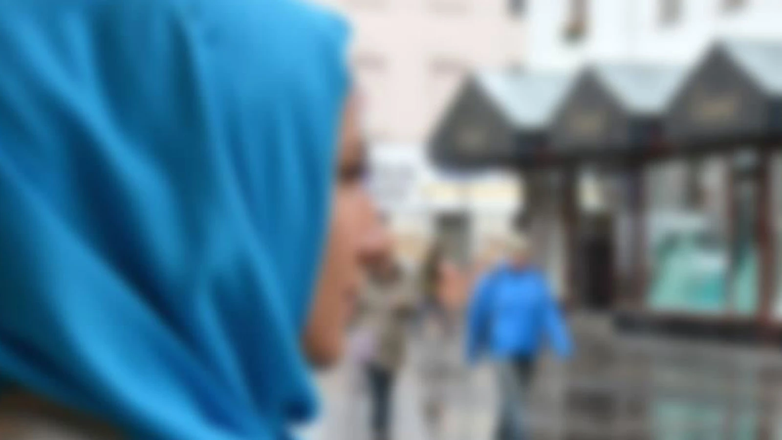 Hava yolu şirketi ile Müslüman kadın arasında başörtüsü gerginliği