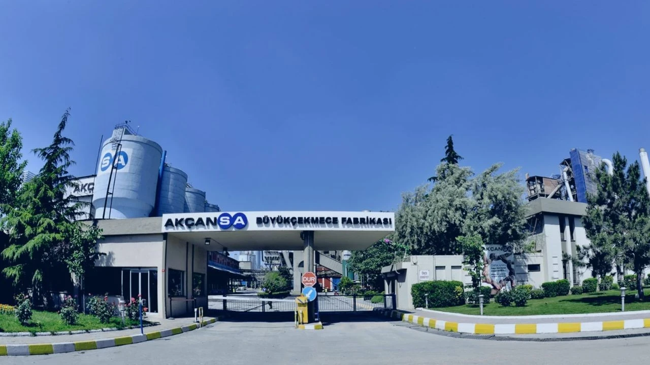Sabancı Holding, Akçansa'yı satışa hazırlanıyor: Hisseler tavan yaptı!