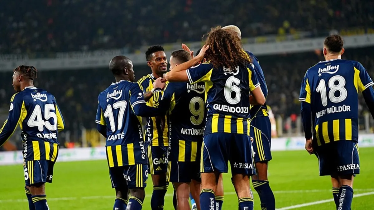 Fenerbahçe'nin Trabzonspor maçı kamp kadrosu açıklandı!