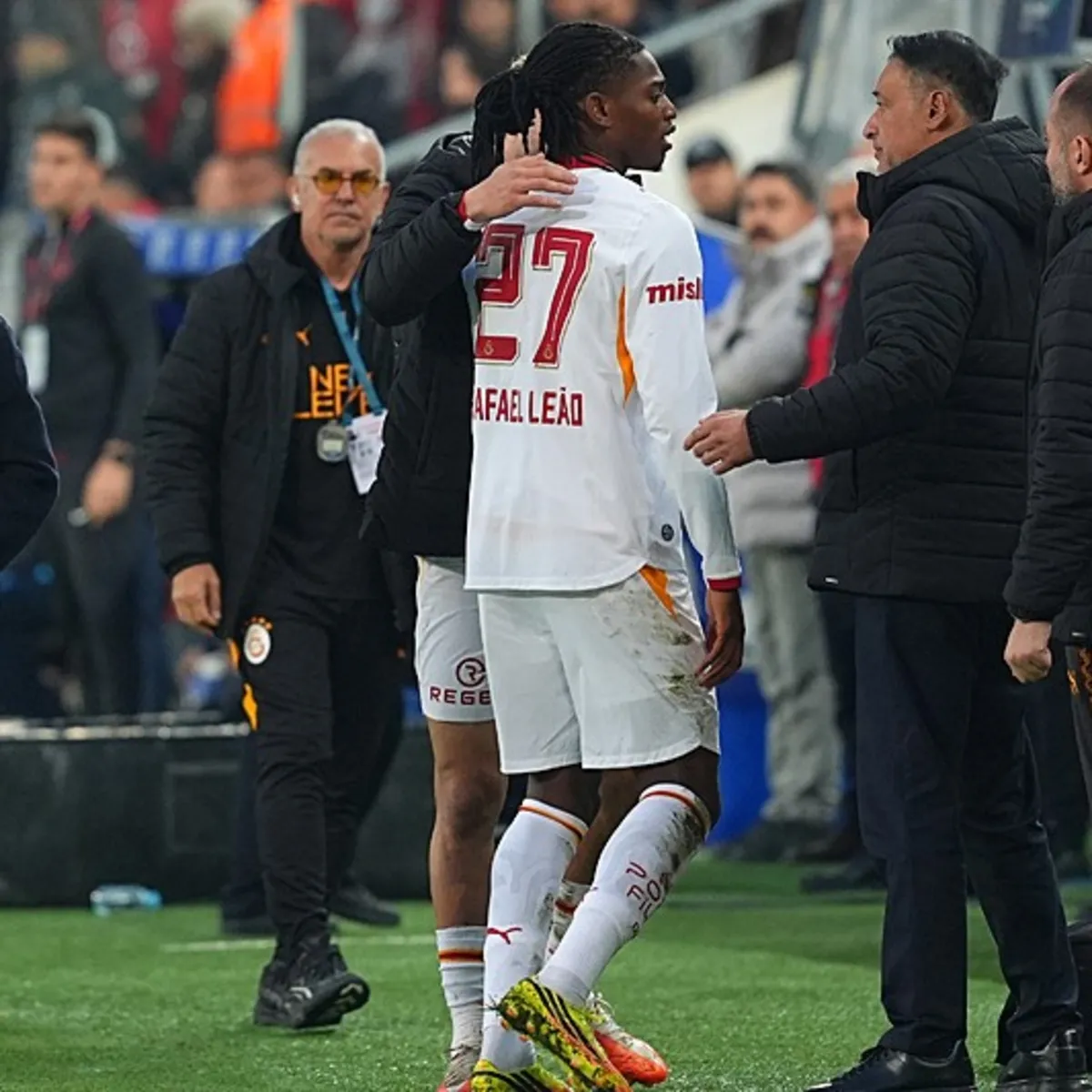 Galatasaray'dan Rafael Leao Hakkında Sakatlık Açıklaması!