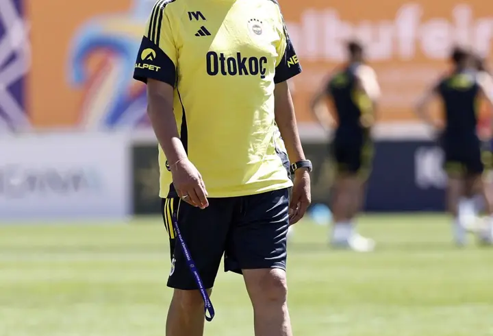 Fenerbahçe, Portekiz'de hazırlıklarını sürdürüyor