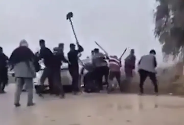 Şanlıurfa’da taş, sopa ve kürekli kavga kamerada: 7 yaralı