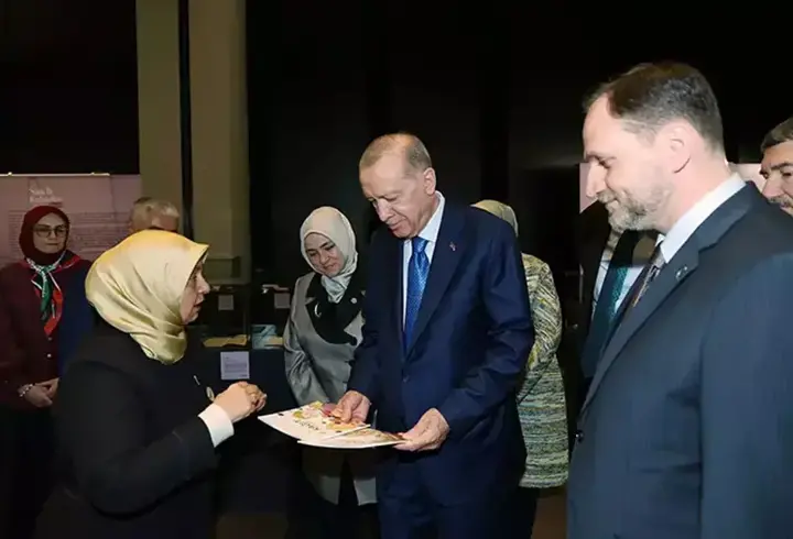 Cumhurbaşkanı Erdoğan Saklı Kalanlar sergisini ziyaret etti