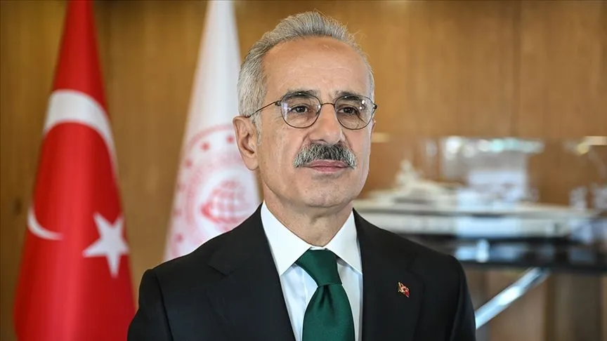 Bakan Uraloğlu, Karadeniz'de saldırıya uğrayan gemiye ilişkin açıklamada bulundu