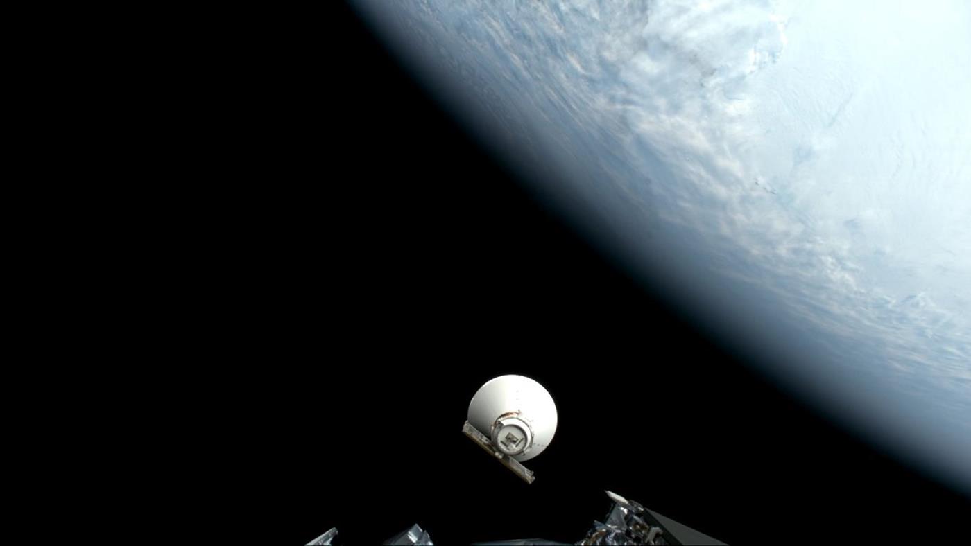 Gökyüzünün 3D haritasını çıkaracak NASA aracı fırlatıldı