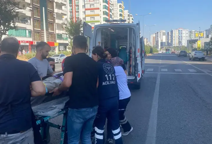 Diyarbakır’da otomobilin çarptığı yaya yaralandı