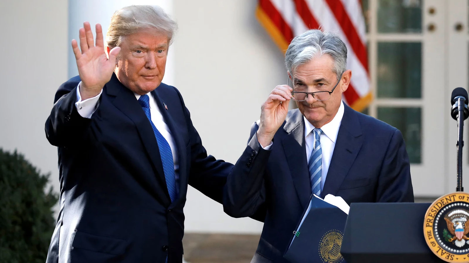 Trump'tan Fed Başkanı Powell ile ilgili u dönüşü!