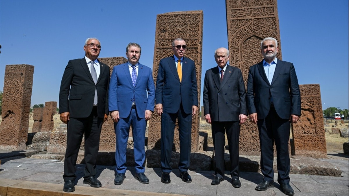İttifak kulisleri hareketlendi: Cumhur ortağından açıklama