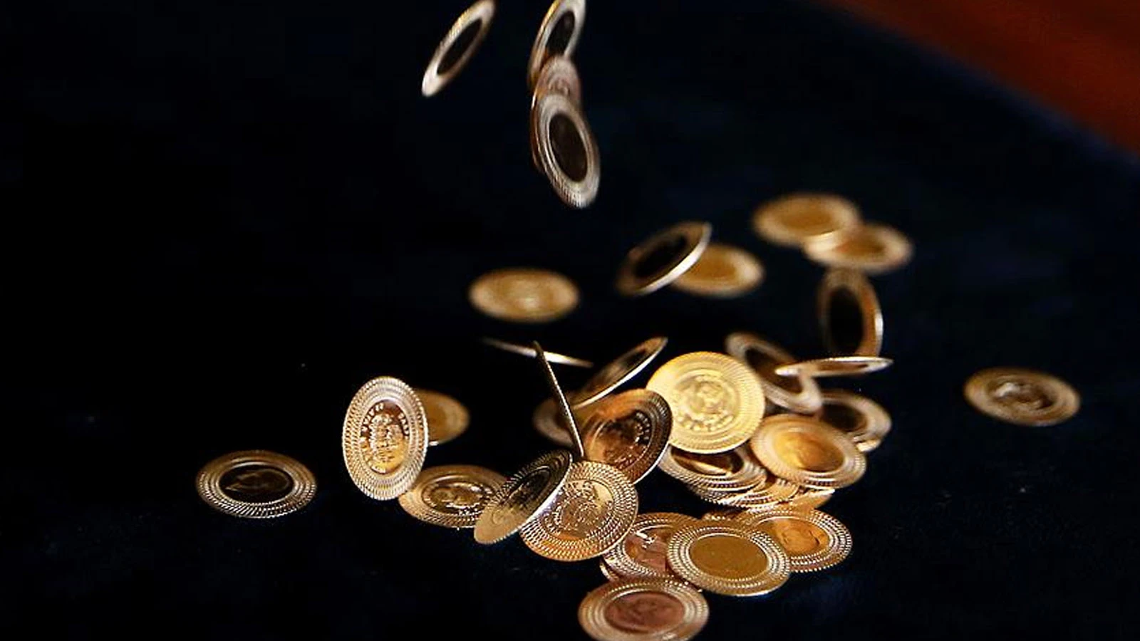 Altının kilogram fiyatı 5 milyon 804 bin 501 liraya yükseldi