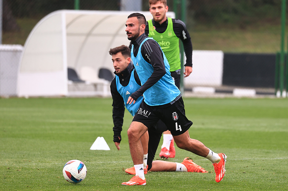 Beşiktaş ara vermeden Başakşehir maçı hazırlıklarına başladı