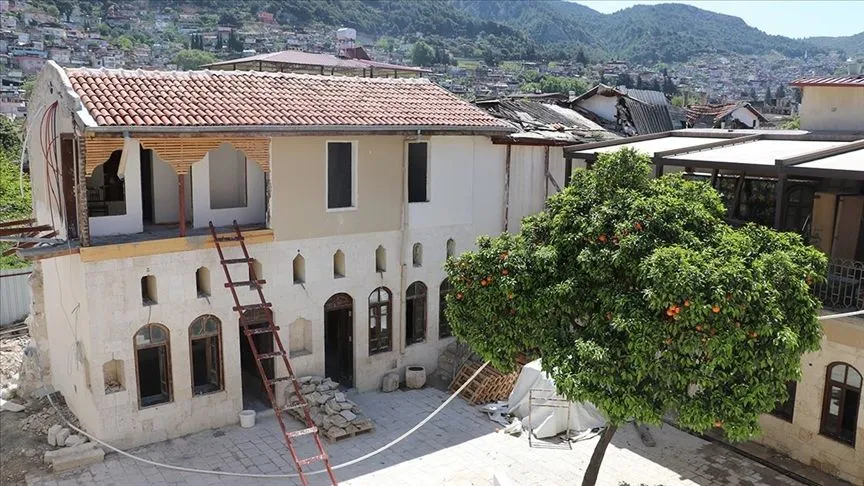 Hatay'ın depremde hasar gören Tıbbi ve Aromatik Bitkiler Müzesi restore ediliyor 
