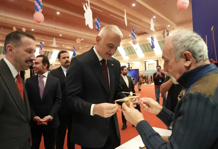 Külliye’de Ramazan’a yoğun ilgi: Bakan Ersoy atölyeleri inceledi