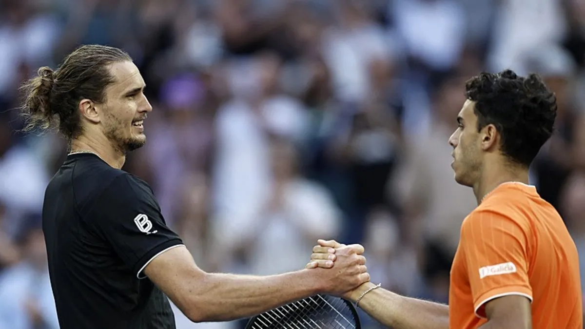 Alexander Zverev ve Alex de Minaur çeyrek finale yükseldi
