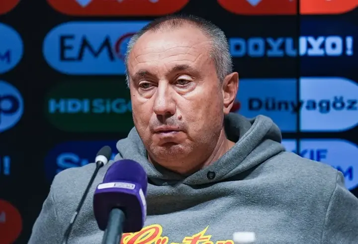 Göztepe Teknik Direktörü Stanimir Stoilov’dan transfer açıklaması