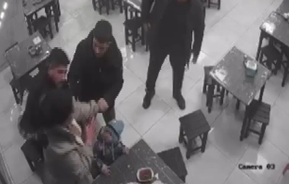 Gaziantep'te kahraman esnaf: Müşterisini boğulmaktan kurtardı