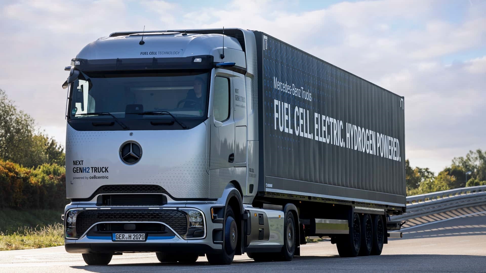 Mercedes Hidrojenli Kamyon Üretime Giriyor