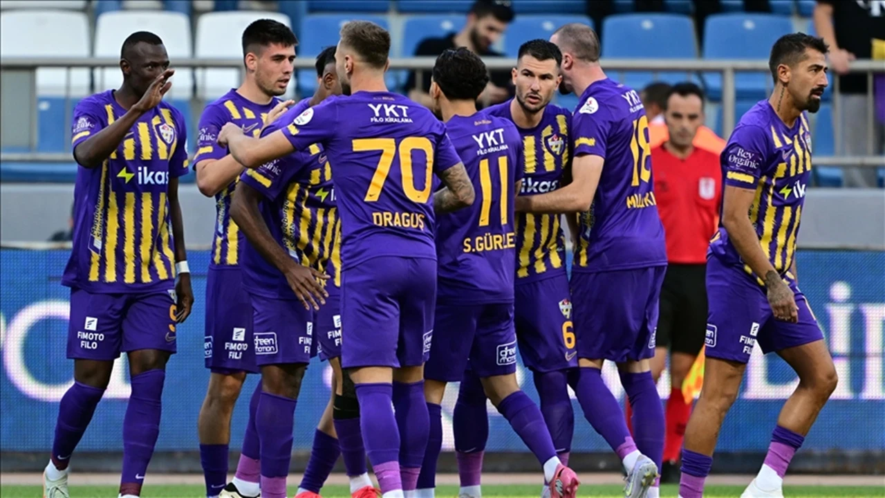 Eyüpspor’dan sürpriz hamle: Yeni teknik direktör belli oldu