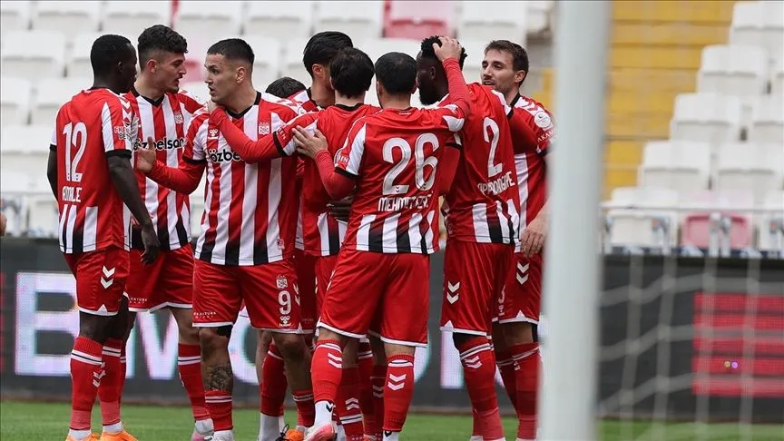 Sivasspor ligde 5 maçlık galibiyet hasretini sonlandırdı