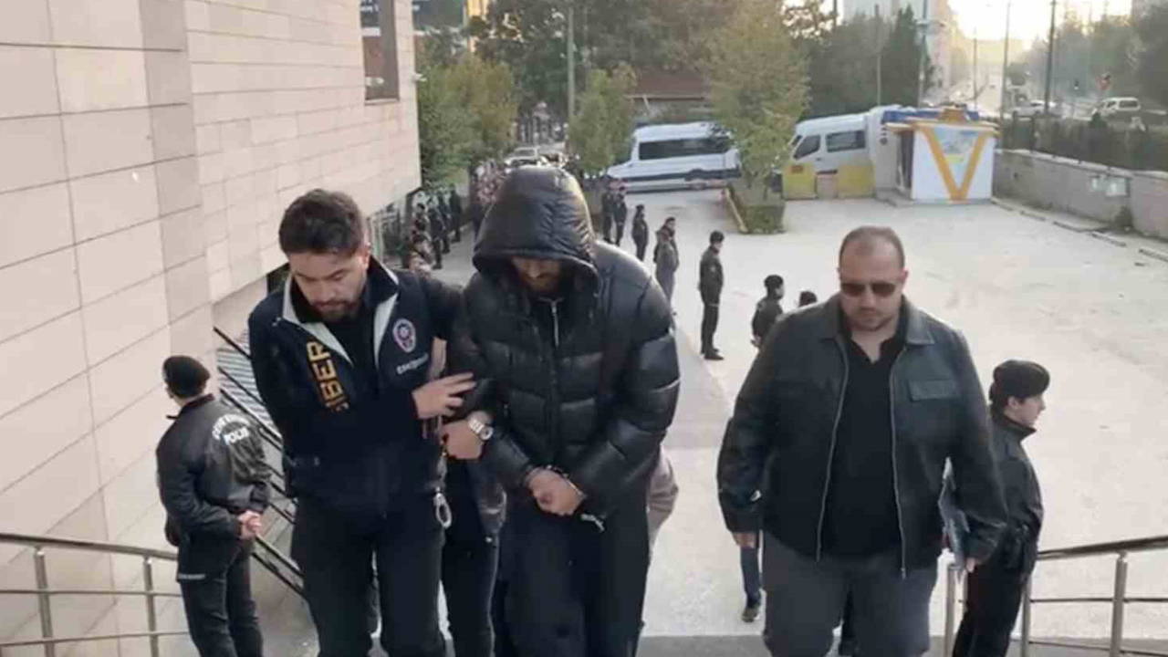 Adreslere Tek Tek Baskın Yapıldı... 33 İlde Yasadışı Bahis Operasyonu: 78 Tutuklama
