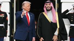 Trump: Suudi Arabistan'a F-35 uçakları satacağız 